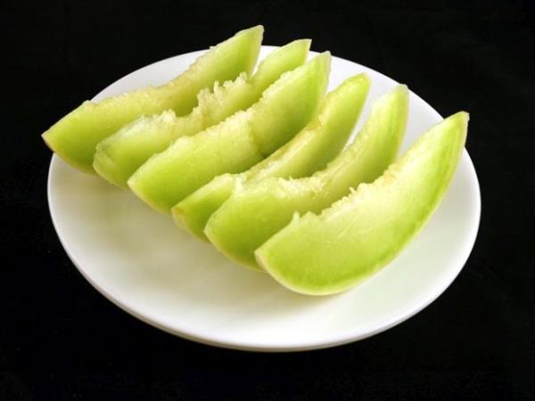 Primerjava energijske vrednosti zdrave hrane in tiste, ki redi